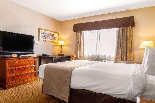 Room #45745109 at Rodeway Inn Auburn - Foresthill