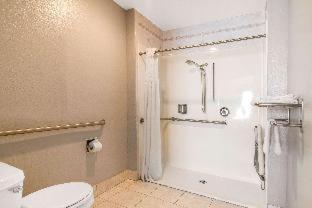 Room #45745110 at Rodeway Inn Auburn - Foresthill