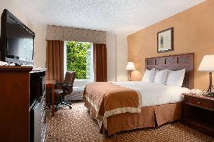 Room #32642717 at Baymont by Wyndham Branson - On the Strip