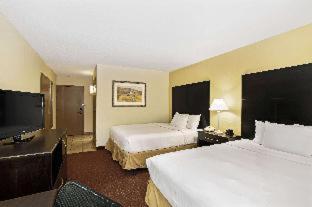 Room #34166211 at La Quinta Inn & Suites by Wyndham Salina