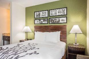 Room #25585211 at Quality Inn Kansas City International Airport