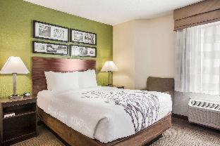 Room #25585211 at Quality Inn Kansas City International Airport