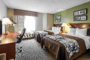 Room #25585212 at Quality Inn Kansas City International Airport