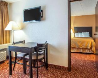 Room #49233307 at Spark by Hilton Milwaukee Airport