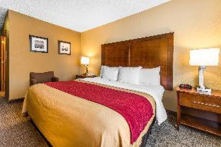 Room #49009706 at Comfort Inn & Suites Hays I-70