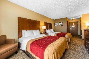 Room #49009705 at Comfort Inn & Suites Hays I-70
