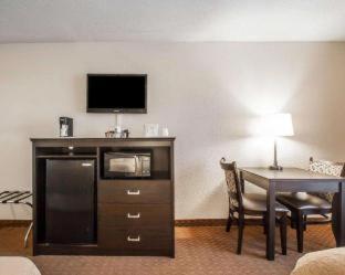 Room #49168009 at Quality Inn Murfreesboro - University Area