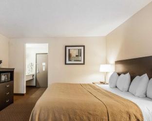 Room #49168010 at Quality Inn Murfreesboro - University Area
