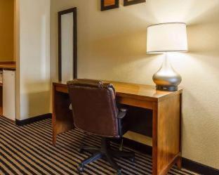 Room #49038410 at Comfort Inn Owatonna near Medical Center