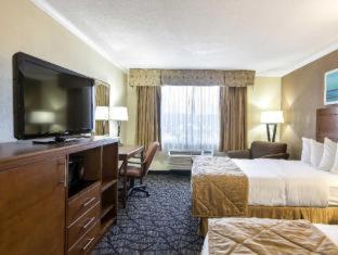 Room #5564310 at Clarion Hotel Detroit Metro Airport