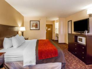 Room #48896608 at Comfort Inn & Suites Sierra Vista Near Ft Huachuca