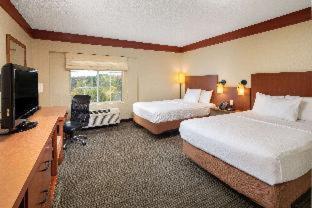 Room #42831309 at La Quinta by Wyndham Atlanta Ballpark/Galleria