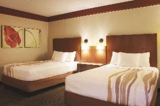 Room #42831309 at La Quinta by Wyndham Atlanta Ballpark/Galleria