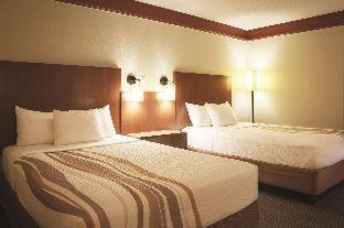 Room #42831309 at La Quinta by Wyndham Atlanta Ballpark/Galleria