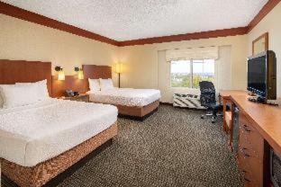 Room #42831310 at La Quinta by Wyndham Atlanta Ballpark/Galleria