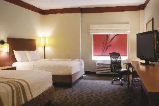 Room #42831310 at La Quinta by Wyndham Atlanta Ballpark/Galleria