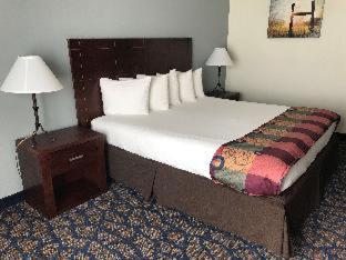 Room #41629222 at Best Western Plus Villa Del Lago Inn