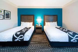 Room #44057712 at La Quinta Inn & Suites by Wyndham Tampa Brandon Regency Park