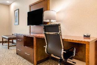 Room #352345008 at Comfort Suites Columbus Airport