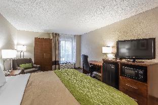 Room #28350716 at Quality Inn Summerville - Charleston