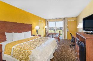 Room #31745718 at Days Inn by Wyndham Wildwood I-75
