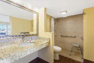 Room #31745719 at Days Inn by Wyndham Wildwood I-75