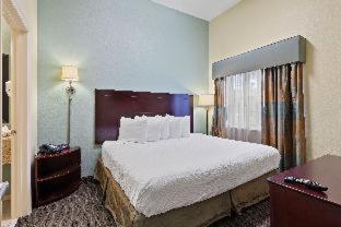Room #103716210 at Extended Stay America Premier Suites Lakeland I4