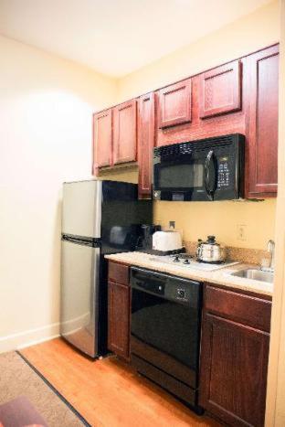 Room #103716211 at Extended Stay America Premier Suites Lakeland I4