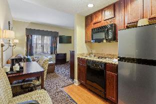 Room #103716212 at Extended Stay America Premier Suites Lakeland I4