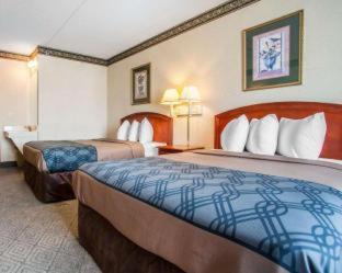 Room #49231105 at Rodeway Inn & Suites Milwaukee Airport