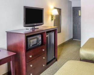 Room #48981217 at Econo Lodge Ames