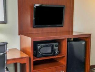 Room #48994812 at Quality Inn & Suites South Bend Airport