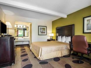 Room #49156210 at Quality Inn Greenwood Hwy 25