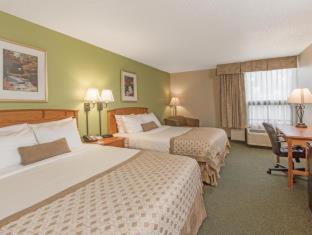 Room #50200866 at Ramada by Wyndham Sioux Falls Airport - Waterpark Resort & Event Center
