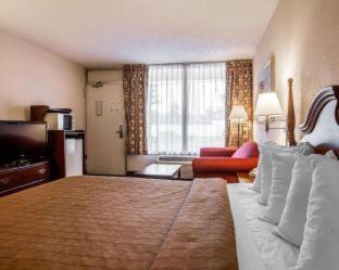 Room #48958509 at Quality Inn Suwanee I-85
