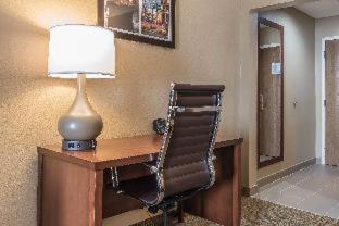 Room #26118006 at Comfort Suites Mason near Kings Island