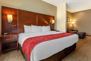 Room #26118008 at Comfort Suites Mason near Kings Island