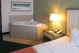 Room #410913811 at Quality Inn & Suites Conference Center