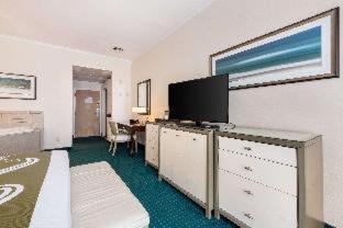 Room #410913812 at Quality Inn & Suites Conference Center