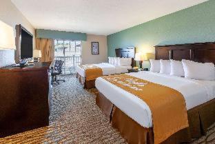 Room #32391819 at Days Inn by Wyndham Petoskey