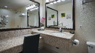 Room #41629228 at Best Western Plus Villa Del Lago Inn Patterson