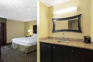 Room #34166215 at La Quinta Inn & Suites by Wyndham Salina