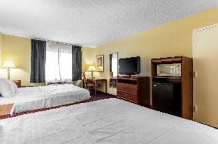 Room #49072612 at Lake Norman Inn and Suites