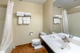 Room #45376013 at Quality Inn Rawlins I-80