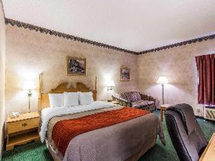Room #45883115 at Econo Lodge Newport Smoky Mountains Gateway