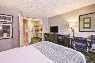 Room #46016815 at La Quinta Inn by Wyndham Toledo Perrysburg