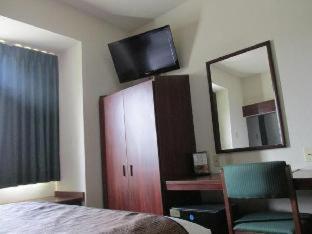 Room #110952453 at Trident Inn & Suites, Baton Rouge