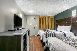 Room #114935315 at Rodeway Inn Bristol near Sesame Place