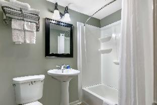 Room #114935315 at Rodeway Inn Bristol near Sesame Place
