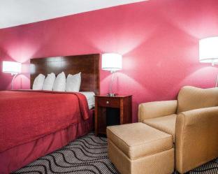 Room #62209805 at Quality Inn & Suites Altoona - Des Moines